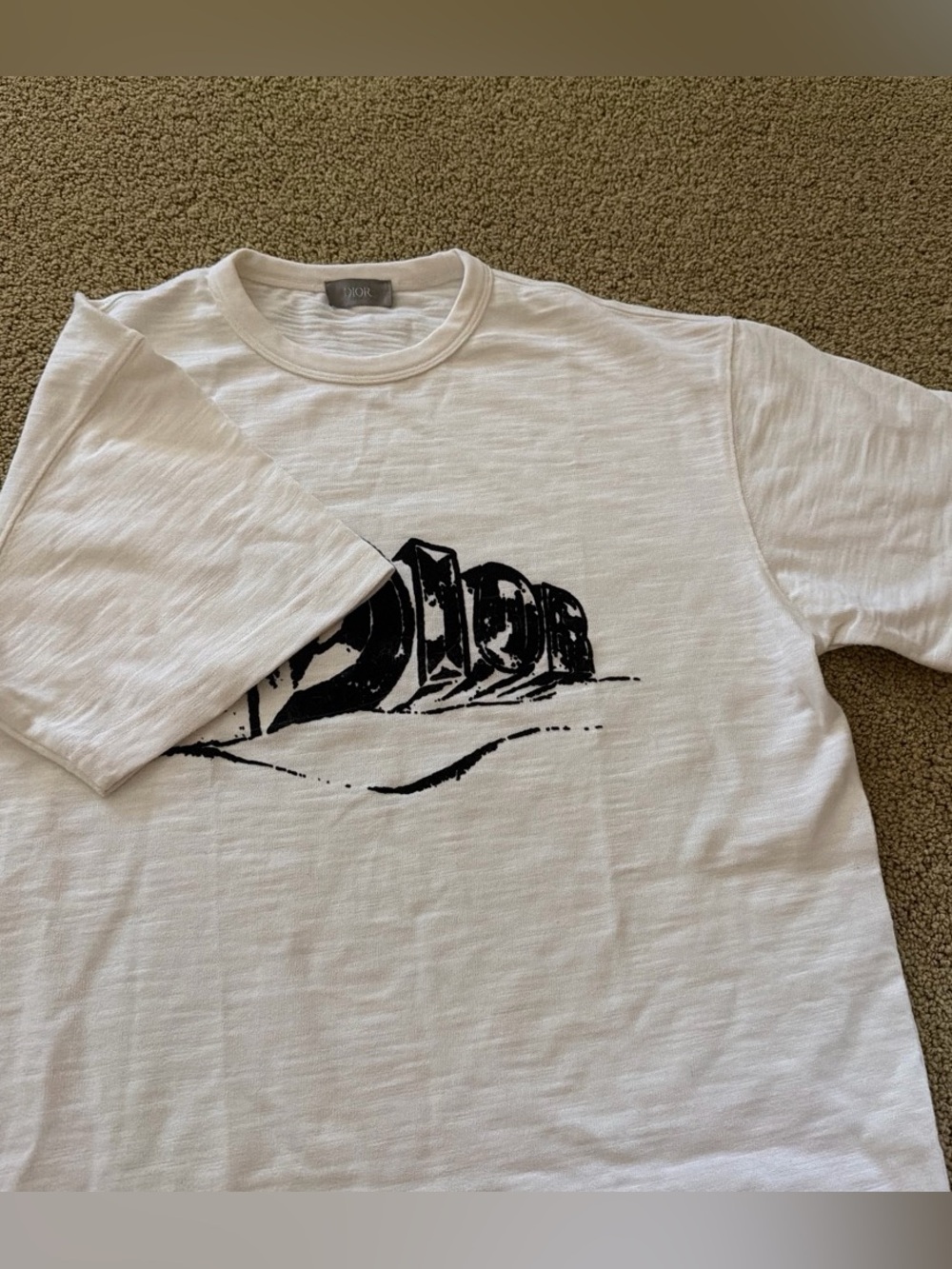 Dior Off-White Tee with Black Graphic Logo - Picture 5 of 6